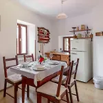 Appartement Under The Rock-Jacuzzi-400Y Stone House Osp
