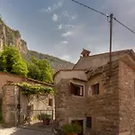 Appartement Under The Rock-Jacuzzi-400Y Stone House *