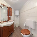Under The Rock-Jacuzzi-400Y Stone House Appartement