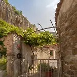Under The Rock-Jacuzzi-400Y Stone House Appartement