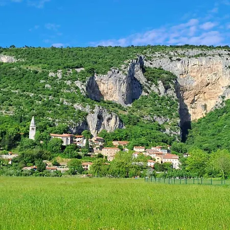 Apartment Under The Rock In Osp * Osp
