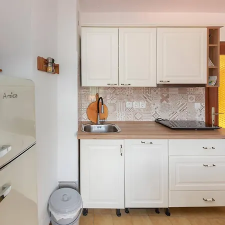 Apartment Under The Rock In Osp