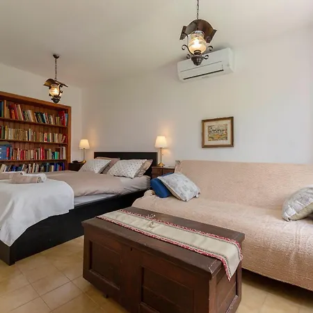 Apartment Under The Rock In Osp Osp