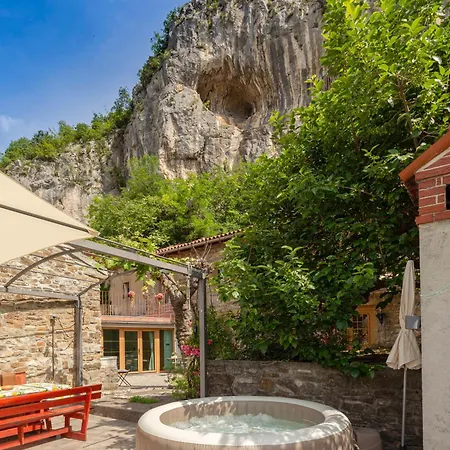 Apartment Under The Rock