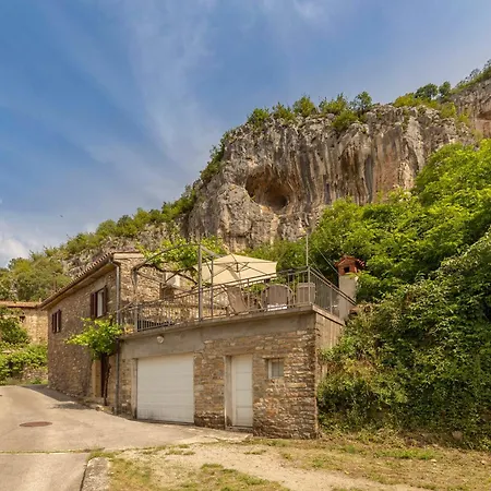 Under The Rock-Jacuzzi-400Y Stone House Appartement *