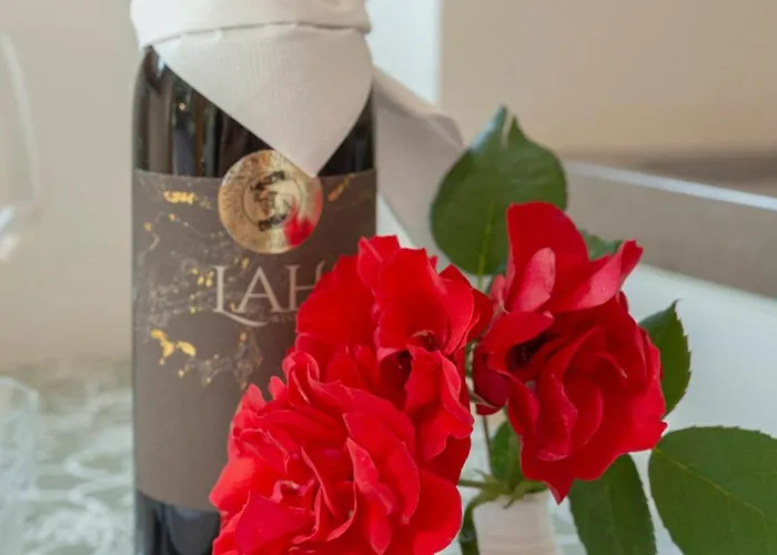 アパート Apartment Under The Rock In Osp Osp