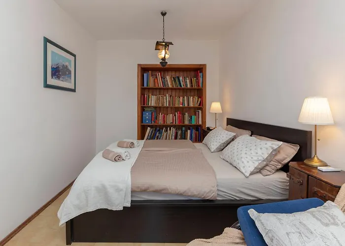 Apartment Under The Rock In Osp *