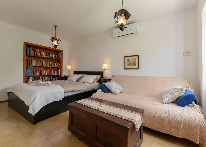 Apartment Under The Rock In Osp Osp