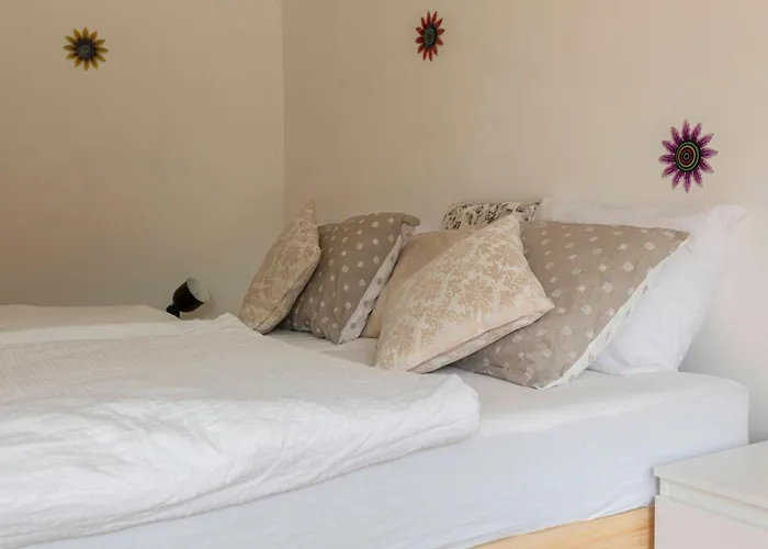 Under The Rock In Appartement Osp