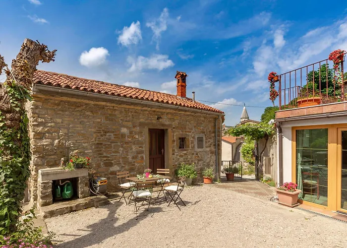 Apartment Under The Rock In Osp Osp