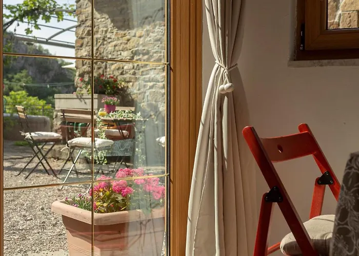 Apartment Under The Rock In Osp