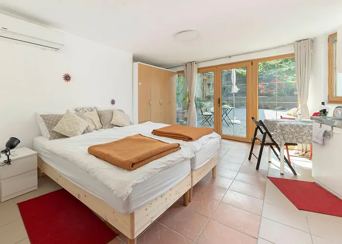 Appartement Under The Rock In Osp