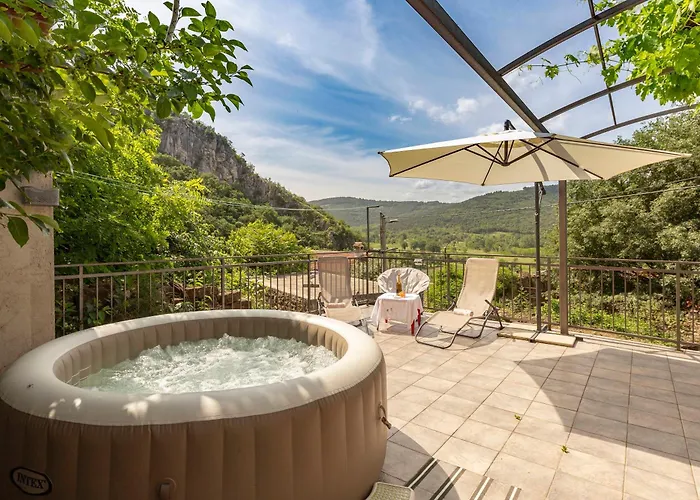 Apartment Under The Rock In Osp *